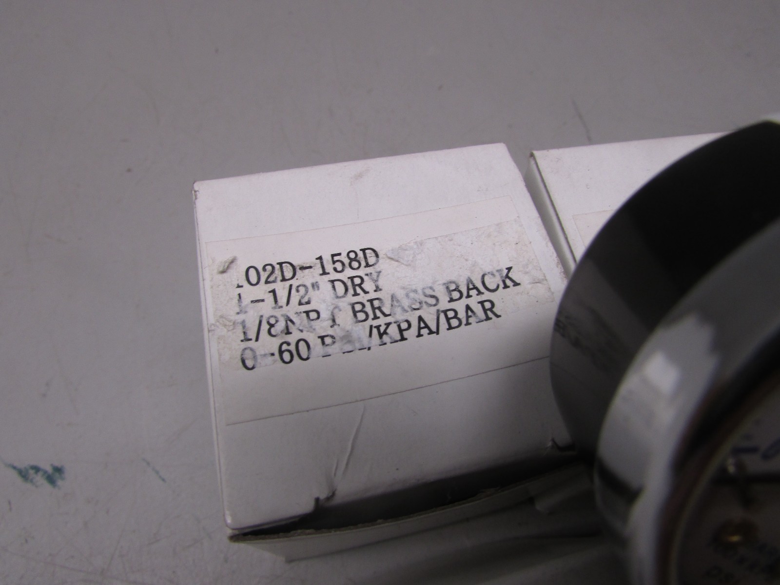 102D-158D Gauge 0-60psi 1-1/2″ 1/8″npt BC Lot of 4!