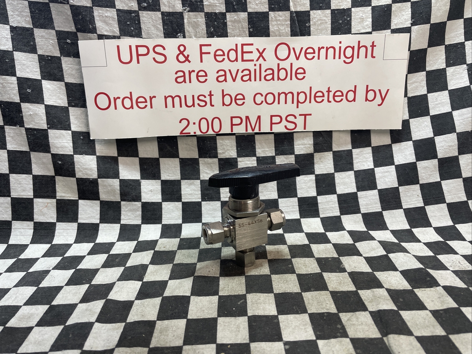 WHITEY 3 Way Ball Valve 3/8″, SS-44XS6, SS44XS6, SHIPSAMEDAY#M49