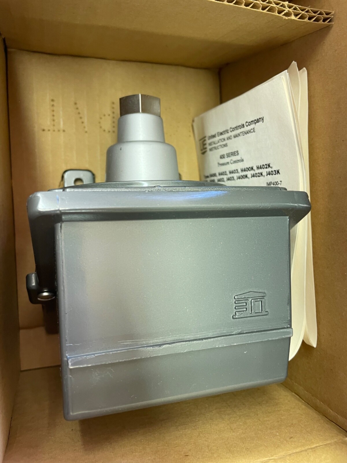 Ue United Electric H400-358 Pressure Control Switch 0-200psi 125/250 AC
