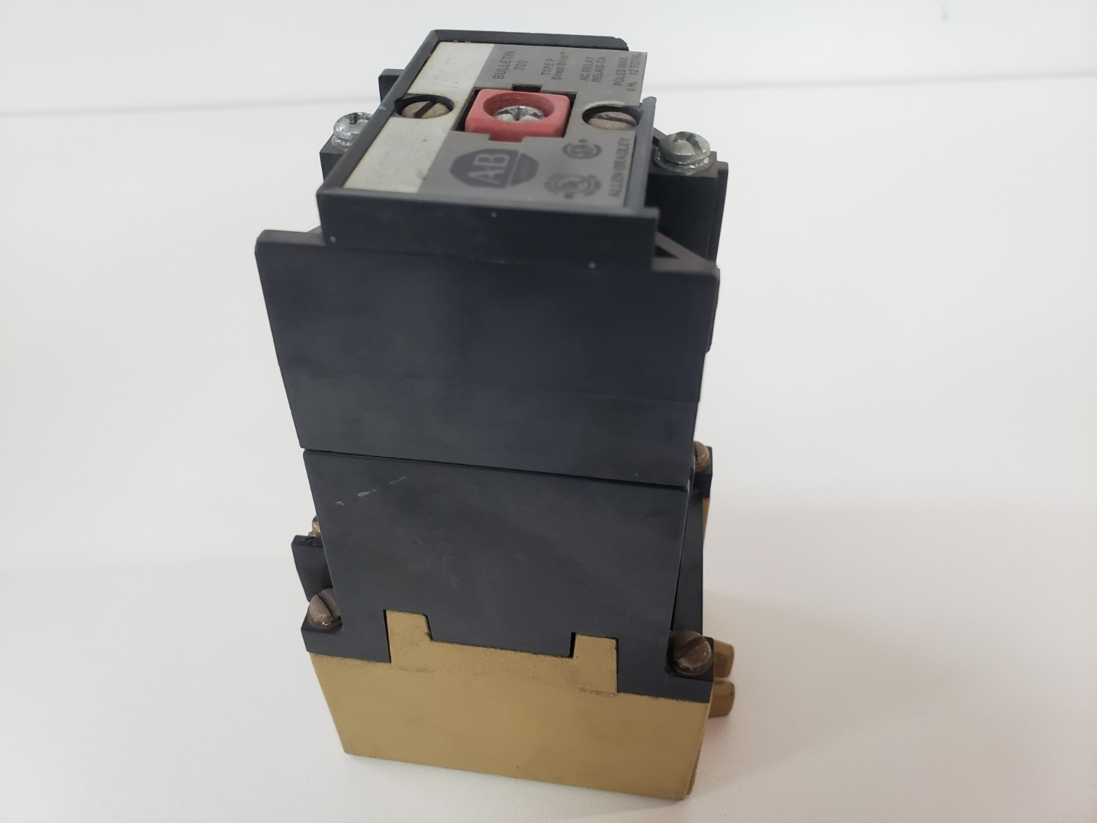Allen-Bradley 700-P400A1 Ser. B Relay 700-PB40 120v