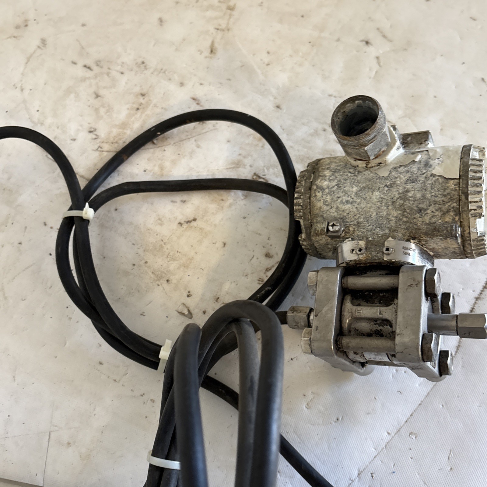 Hart 264DRFSRRRA1 Pressure Transmitter With Stainless Steel Sensors