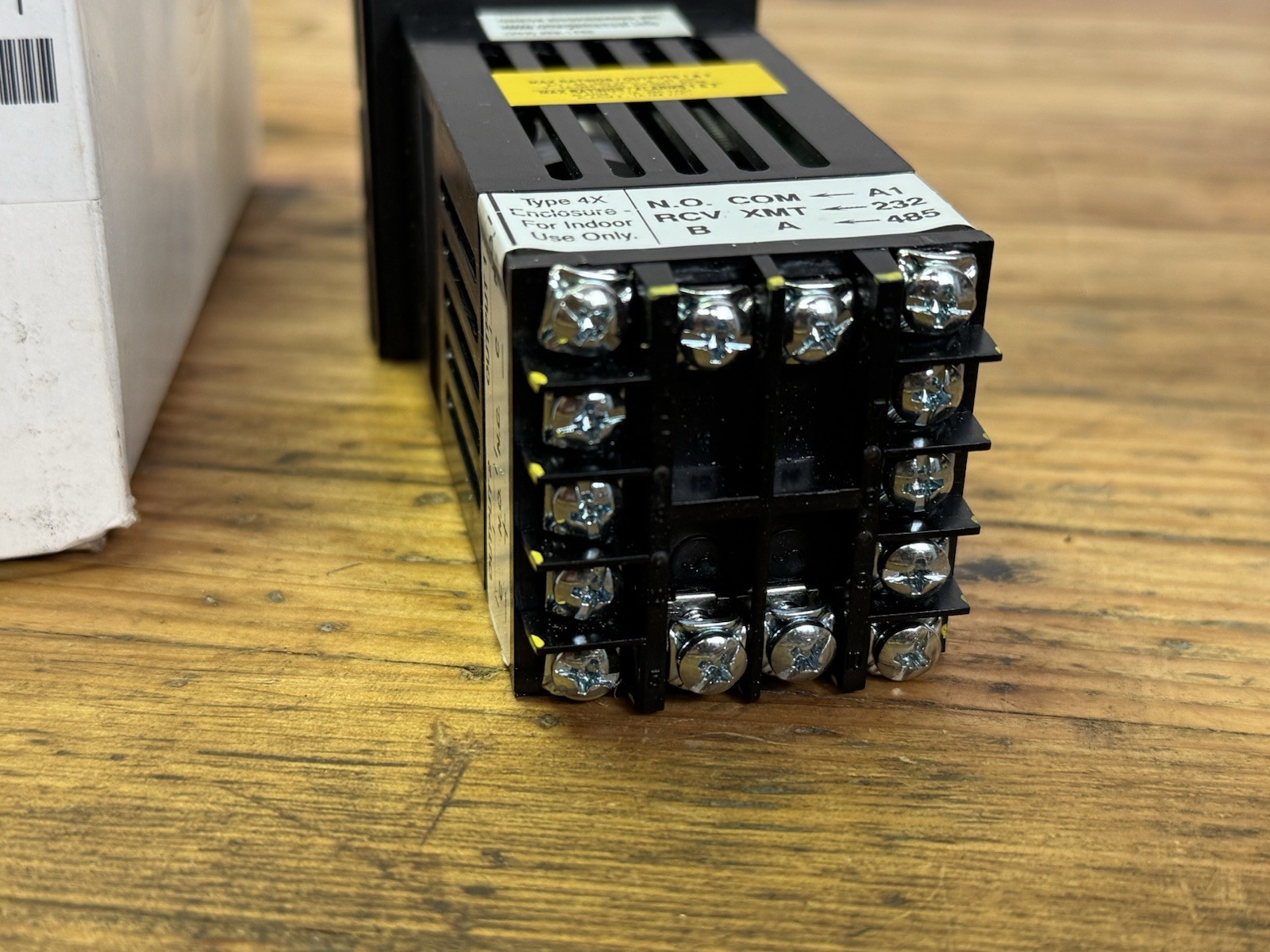 NEW OMEGA ENGINEERING CN8202-F1-R2-AL1-LV / CN8202F1R2AL1LV Ramp & Soak Control