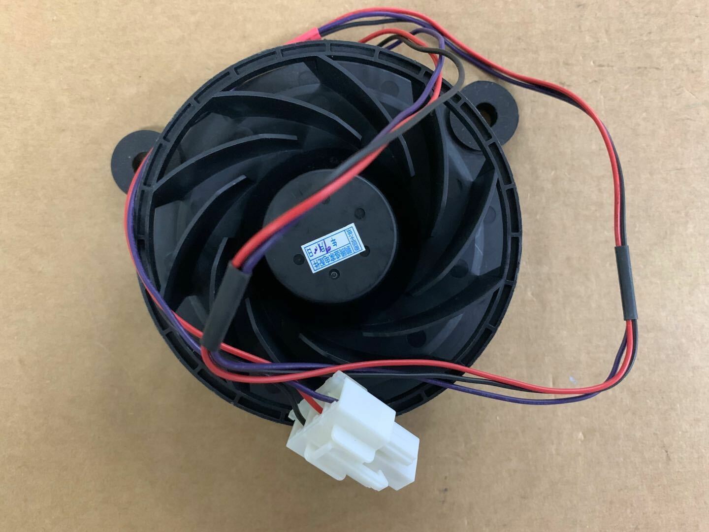 1PCS Nidec GW10C12MS2BA-52 DC12V 0.11A Haier refrigerator built-in cooling fan
