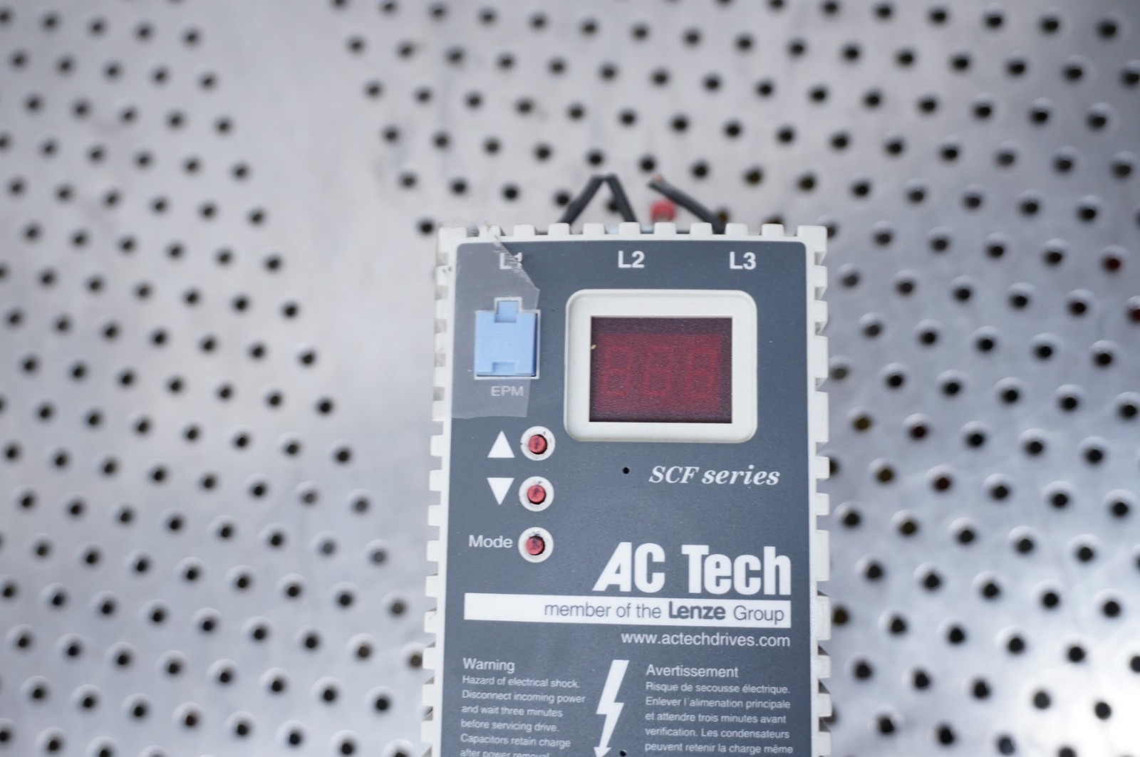 AC TECH SF220 VARIABLE SPEED AC MOTOR DRIVE 2HP 208-240V 50/60HZ
