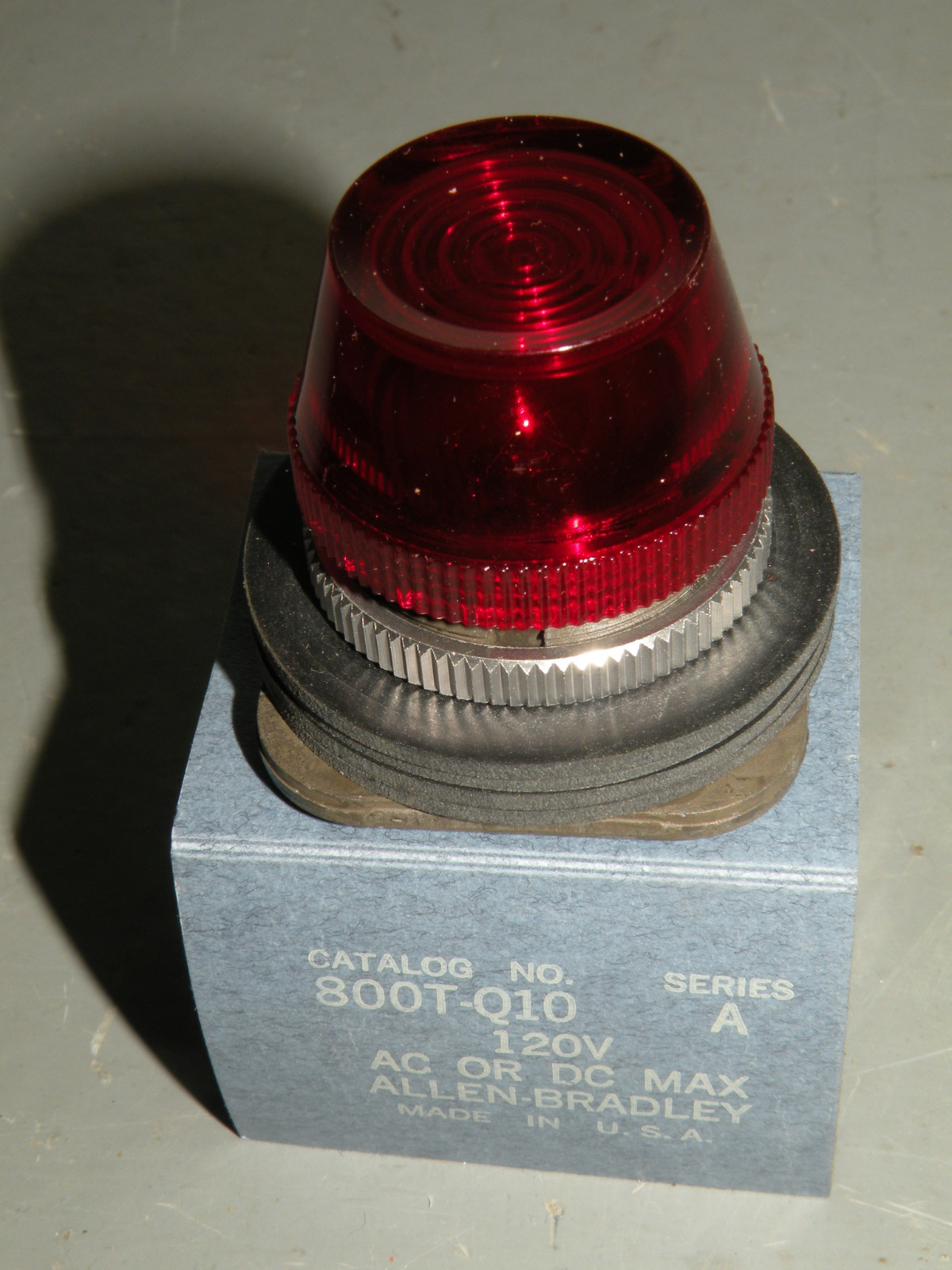 Allen Bradley 800T-Q10R SER A Red Full Voltage Pilot Light