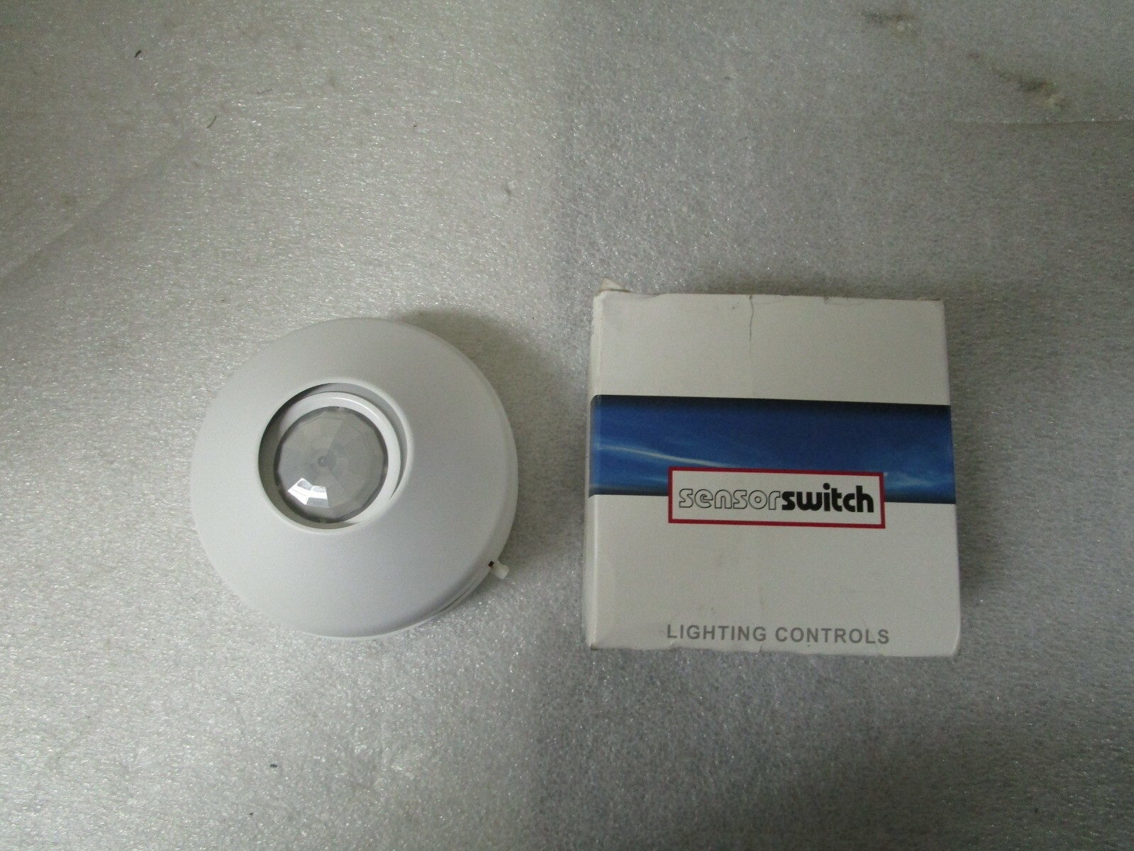 Sensor Switch CM 10 WR Large Motion 360° Wireless Sensor Ceiling Mount 224M9G