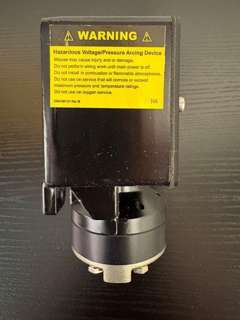 Ashcroft Low Oil Pressure Switch 400 PSI B424VXG6 151600