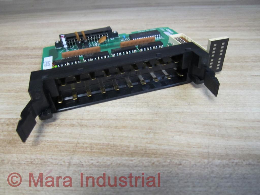 Omron C200H-ID212 Input Unit C200HID212 Circuit Bd W/O Screw Terminals