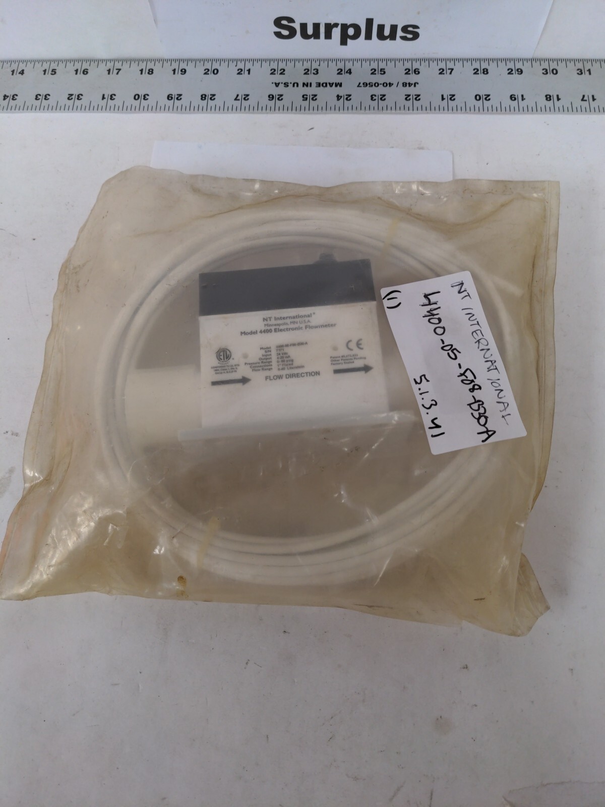 NT INTERNATIONAL MODEL 4400 ELECTRONIC FLOWMETER 4400-05-F08-B30-A