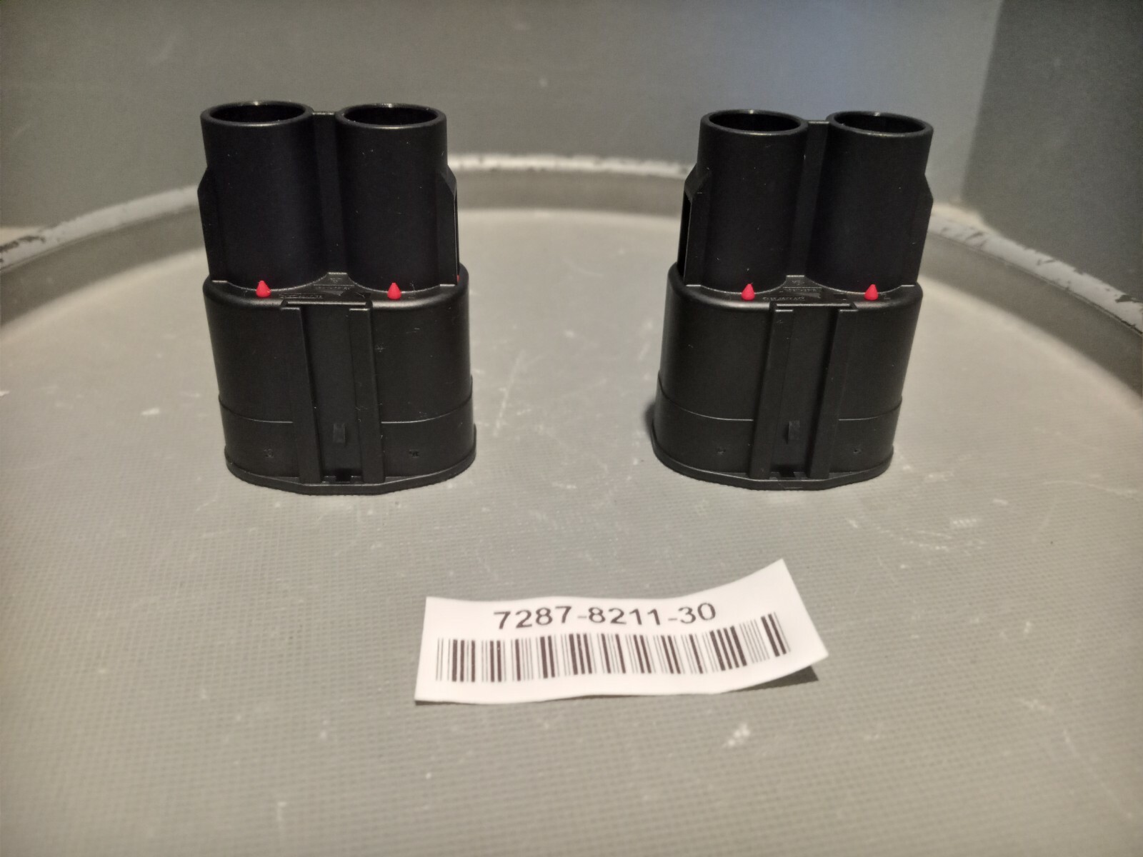 Lot of 2 Yazaki 2-Way Female Connector, 7287-8211-30