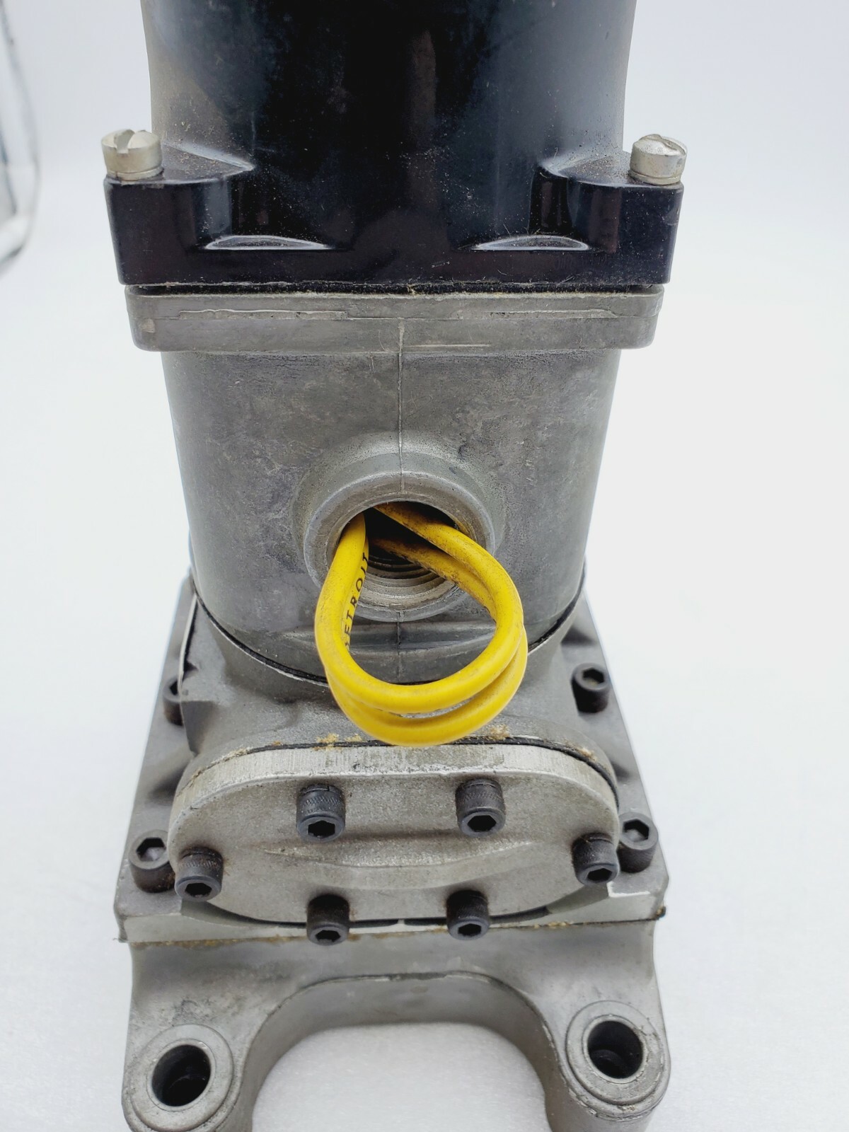 1776B2008 Ross Valve With 152B04 Solenoid