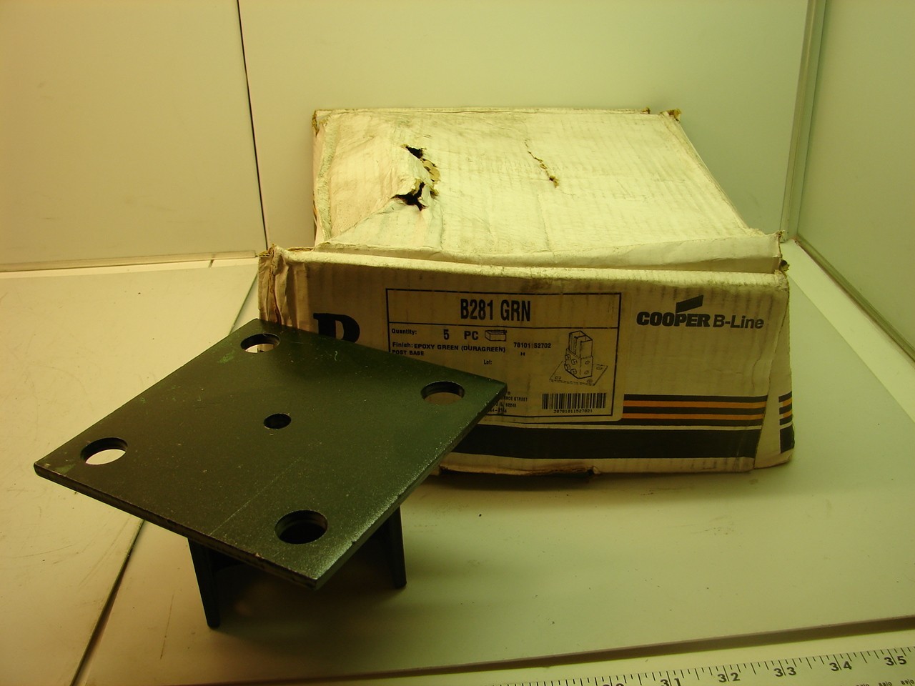 COOPER B-LINE B281 GRN GREEN POST BASE ***NIB***
