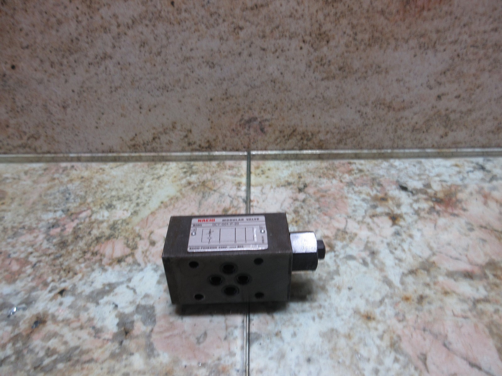 NACHI MODULAR VALVE OCY-G01-P-20 CNC 0CY-G01-P-20