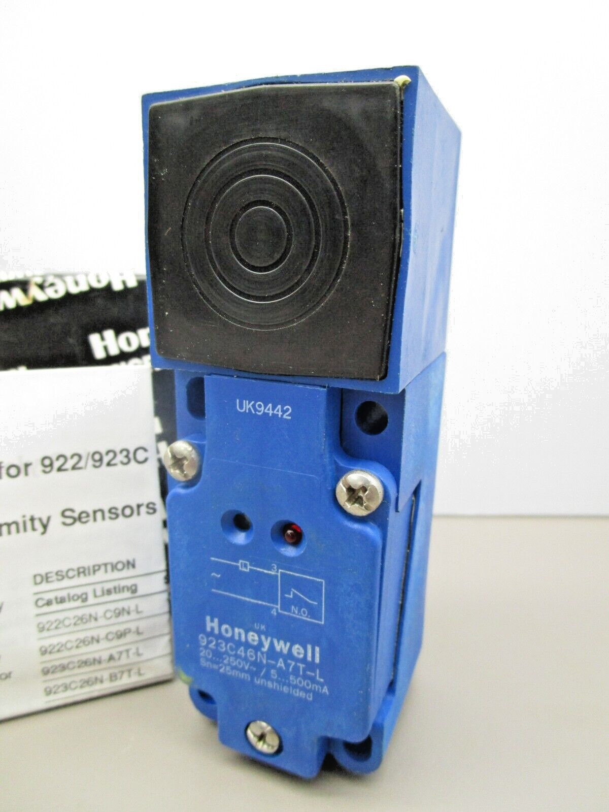 Honeywell 923C46N-A7T-L Micro Limit Switch Style Proximity Sensor Series 923C