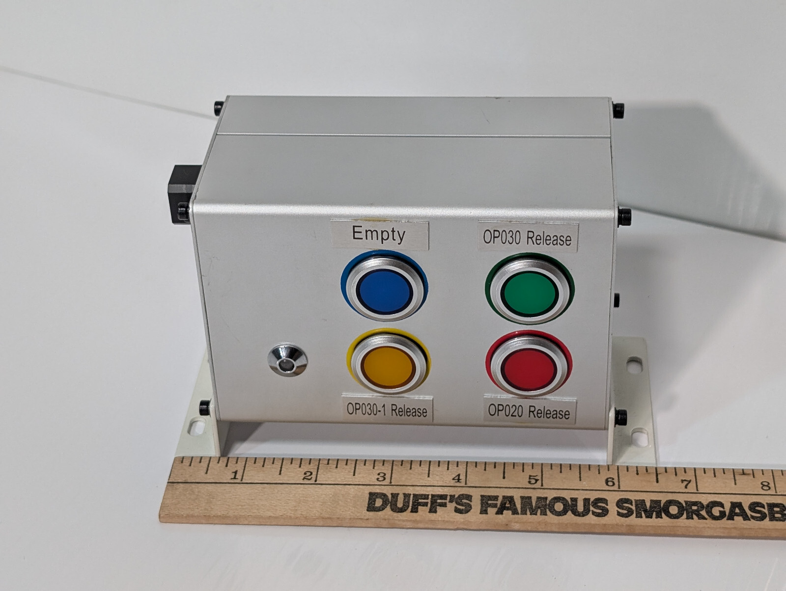 E3F062 4-Button Control Box Assy: Empty, 0P030, 0P030-1, 0P020 Release, As Shown