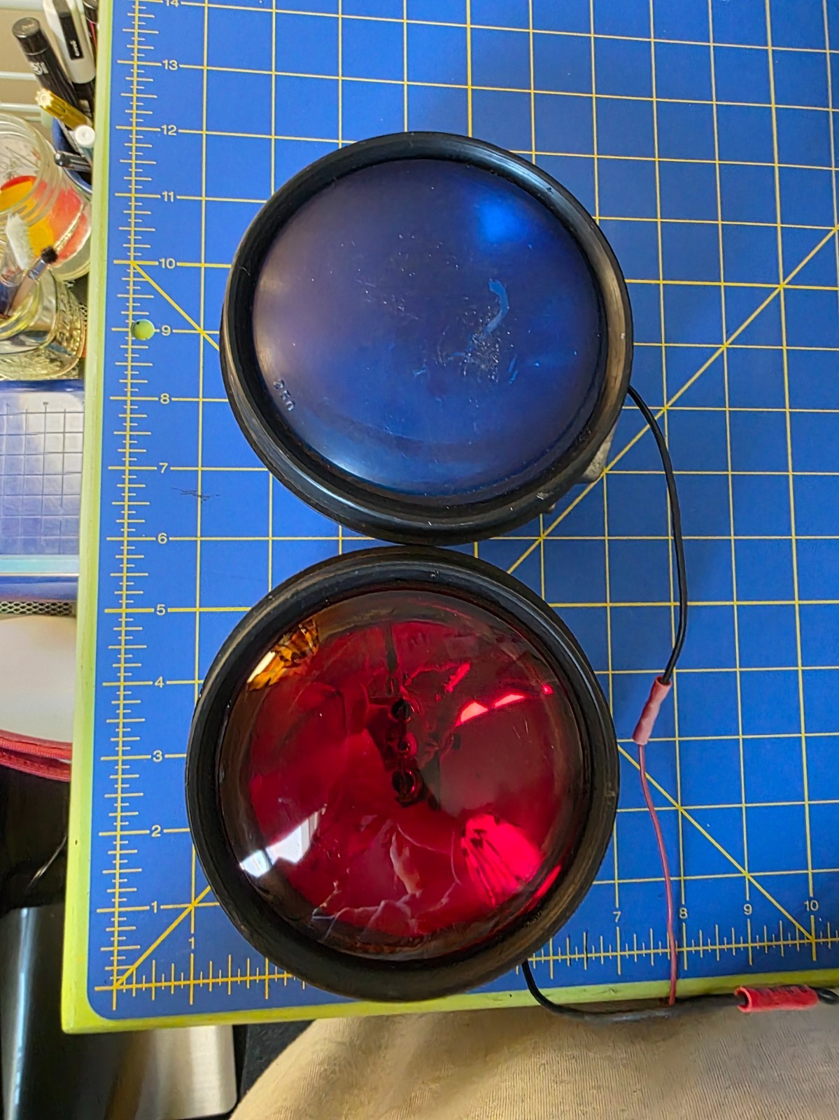 VTG SIGNAL STAT 620 Lights Red & Blue- Untested