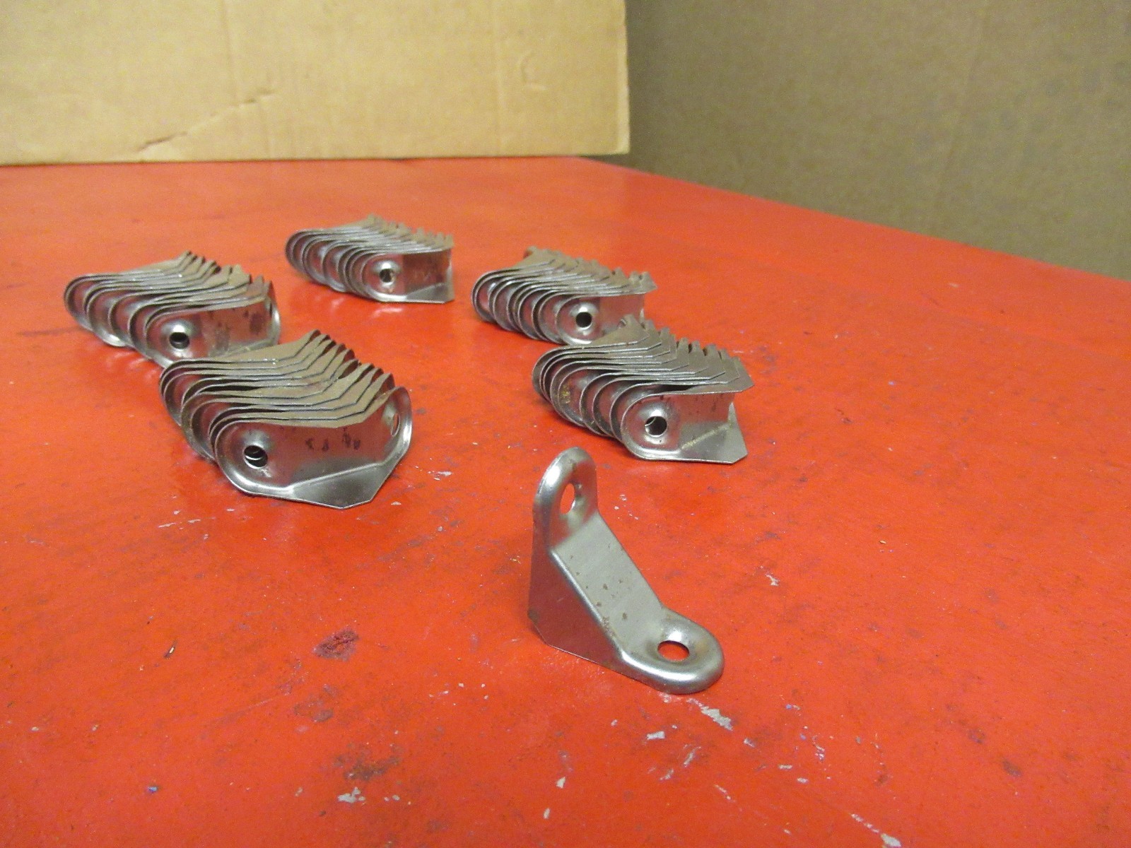 NO NAME STEEL SHELF L SHAPE 90° DEGREE ANGLE CORNER BRACKET LOT OF 50 NEW