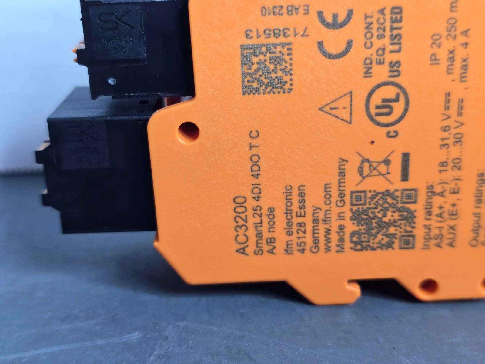 IFM Electronic AC3200 SmartL25 4DI/4DO T C A/B Node Industrial AS-Interface