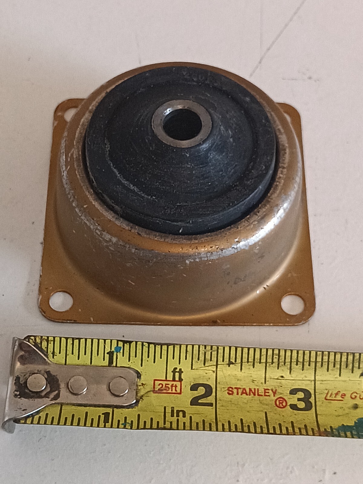 3″ x 3″ x 1-9/16″ bolt down vibration damping dampening mount 6008K36 45 lb