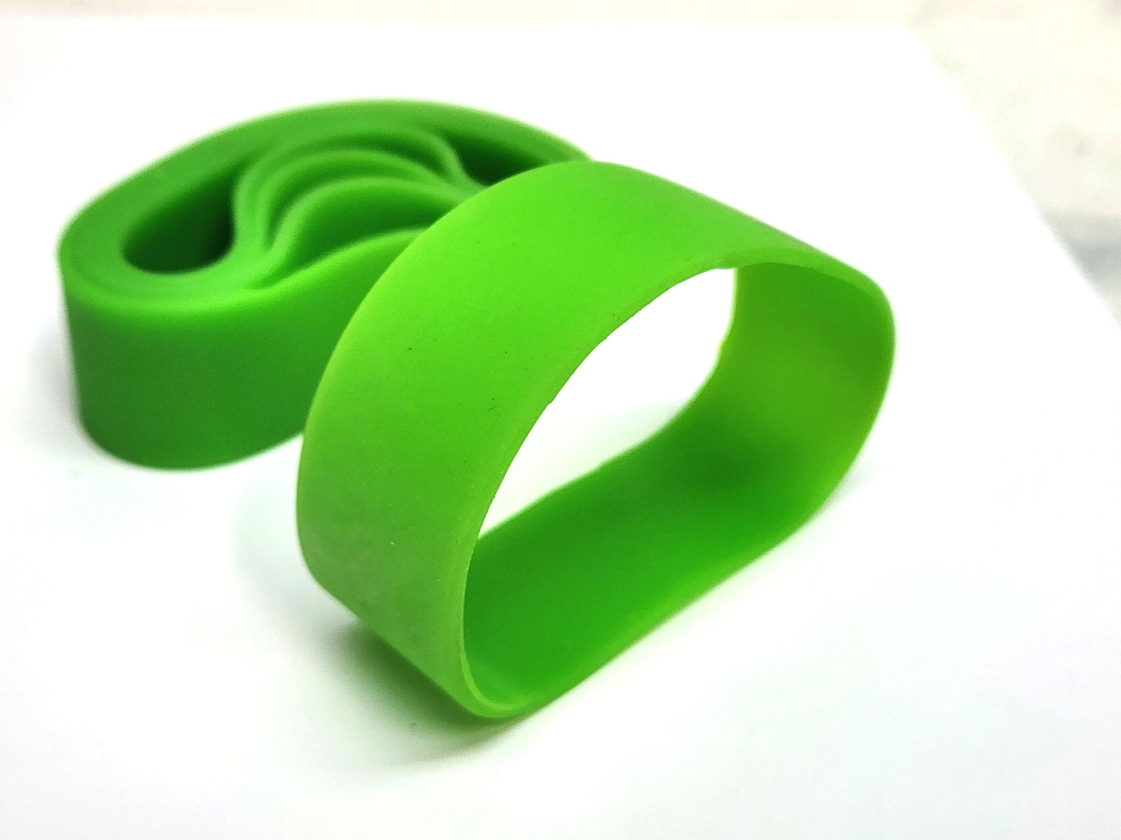 5 pcs! GREEN 4″ Long x 1″ Wide x 5/64″ Thick – Rubber Silicon Band Color Coding