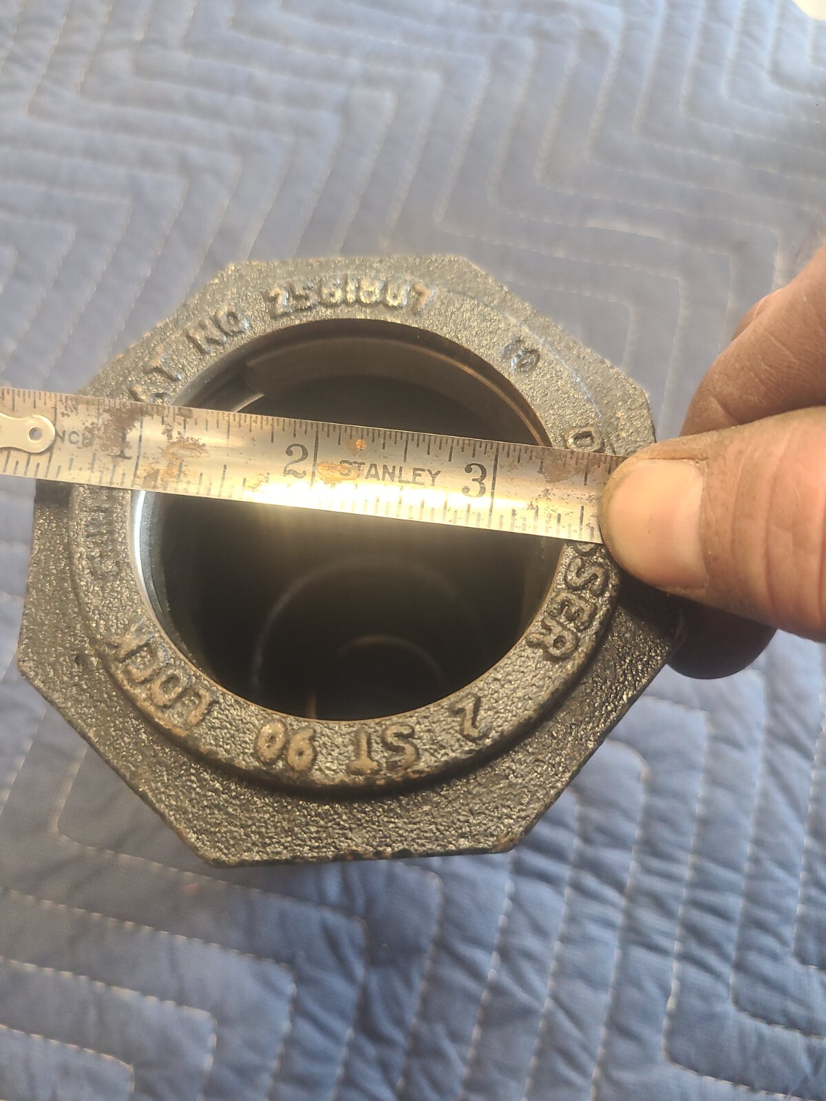 DRESSER 0090-5021-682 reducer fitting 1-5/8 to 2-3/8 (maybe?)