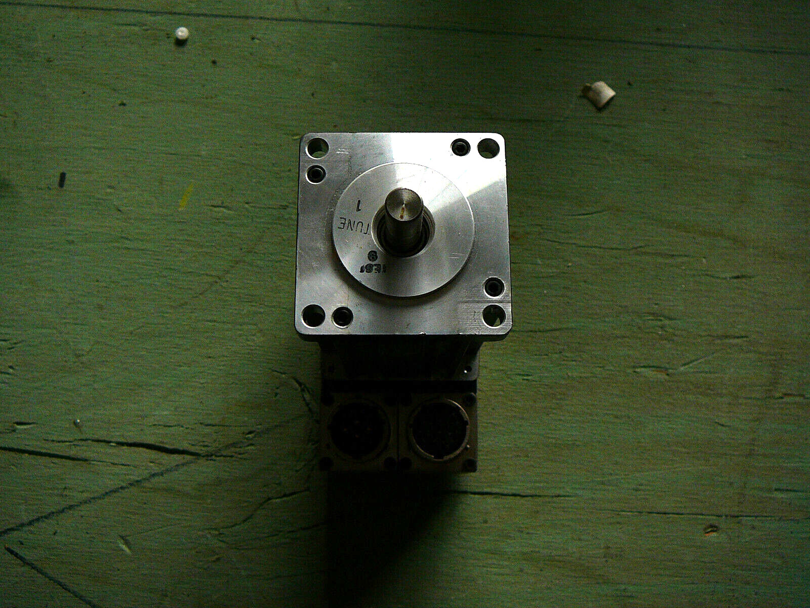 PARKER COMPUMOTOR BRUSHLESS SERVO MOTOR CM232AE-00219 340V 2.1A 92 0Z-IN