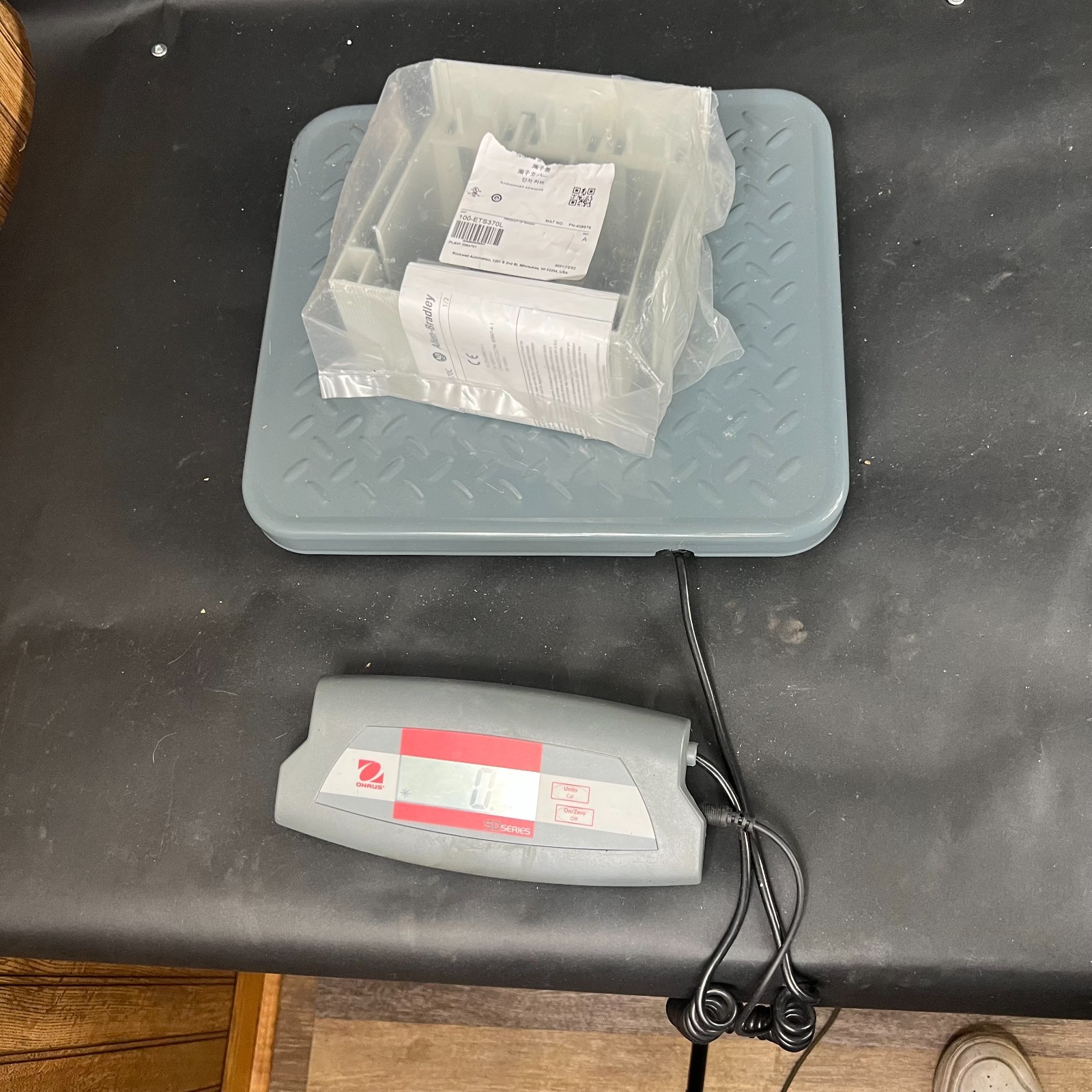 ALLEN BRADLEY 100-ETS370L TERMINAL SHROUDS ($50 OBO)