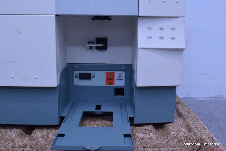 BD BECTON DICKINSON FACSCALIBUR FLOW CYTOMETER