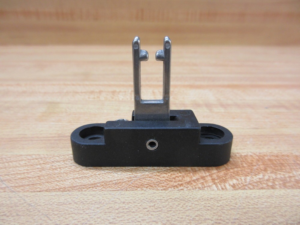 Allen Bradley 440K-A21030 Guard Master Interlock Switch Actuator Key Only