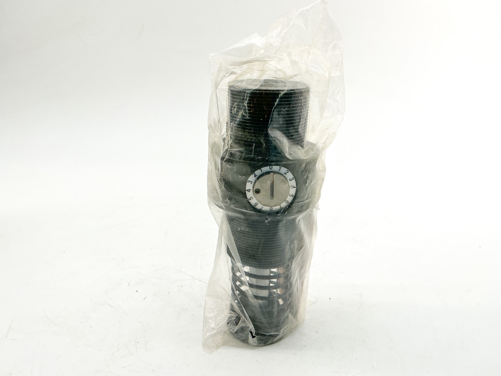 New ITT MF22190 Adjustable Shock Absorber OEMXT 1.5MX1 Xtreme