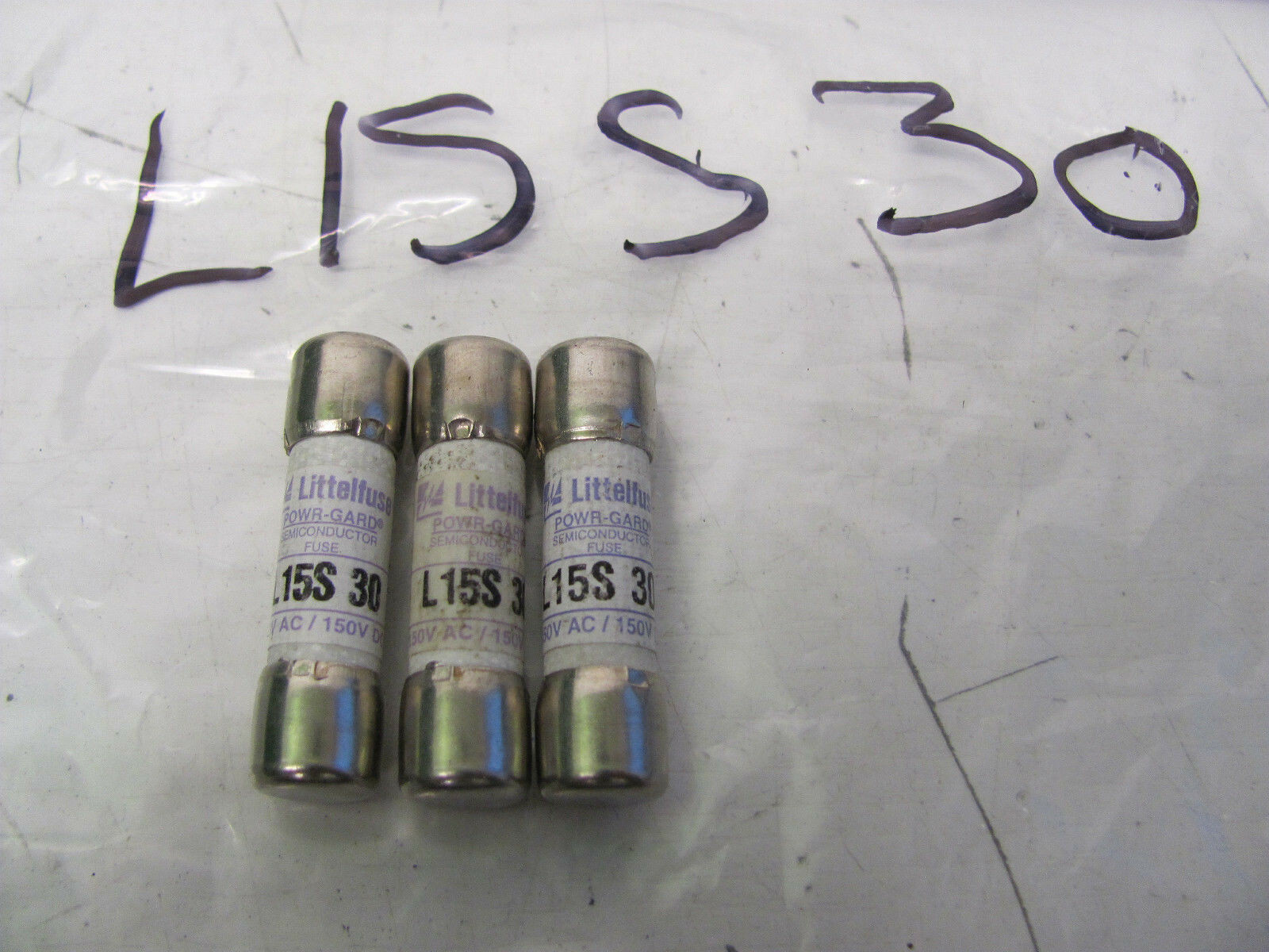 LOT OF 3 LITTELFUSE SEMICONDUCTOR FUSES L15S-30 150V 30A