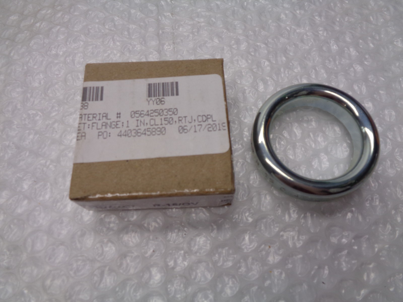 WOLAR R-15/0V FLANGE LOT OF 2 NSMP