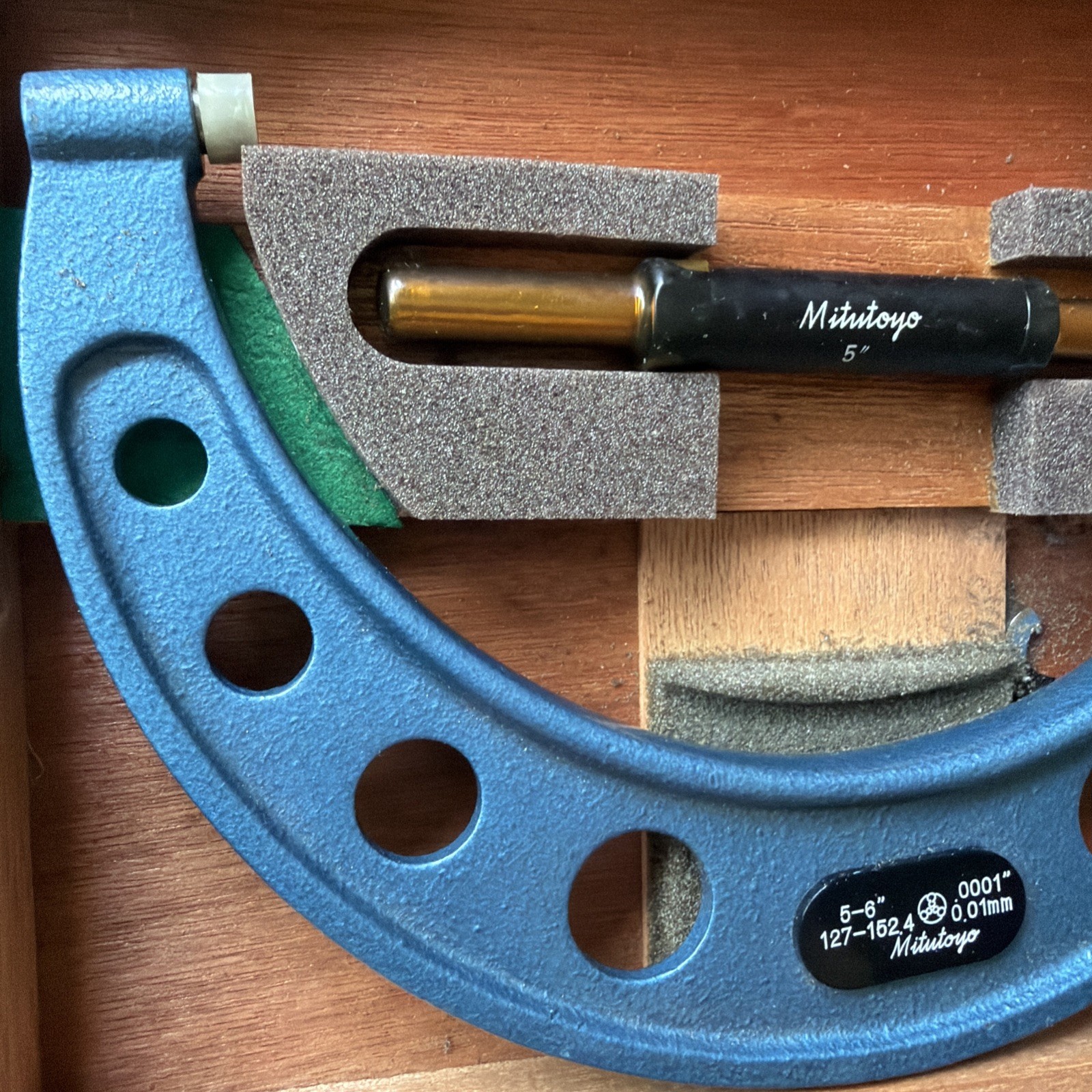 Mitutoyo 5-6” Digit Outside Micrometer 127-152.4mm .0001” w/ Case Vintage Tools