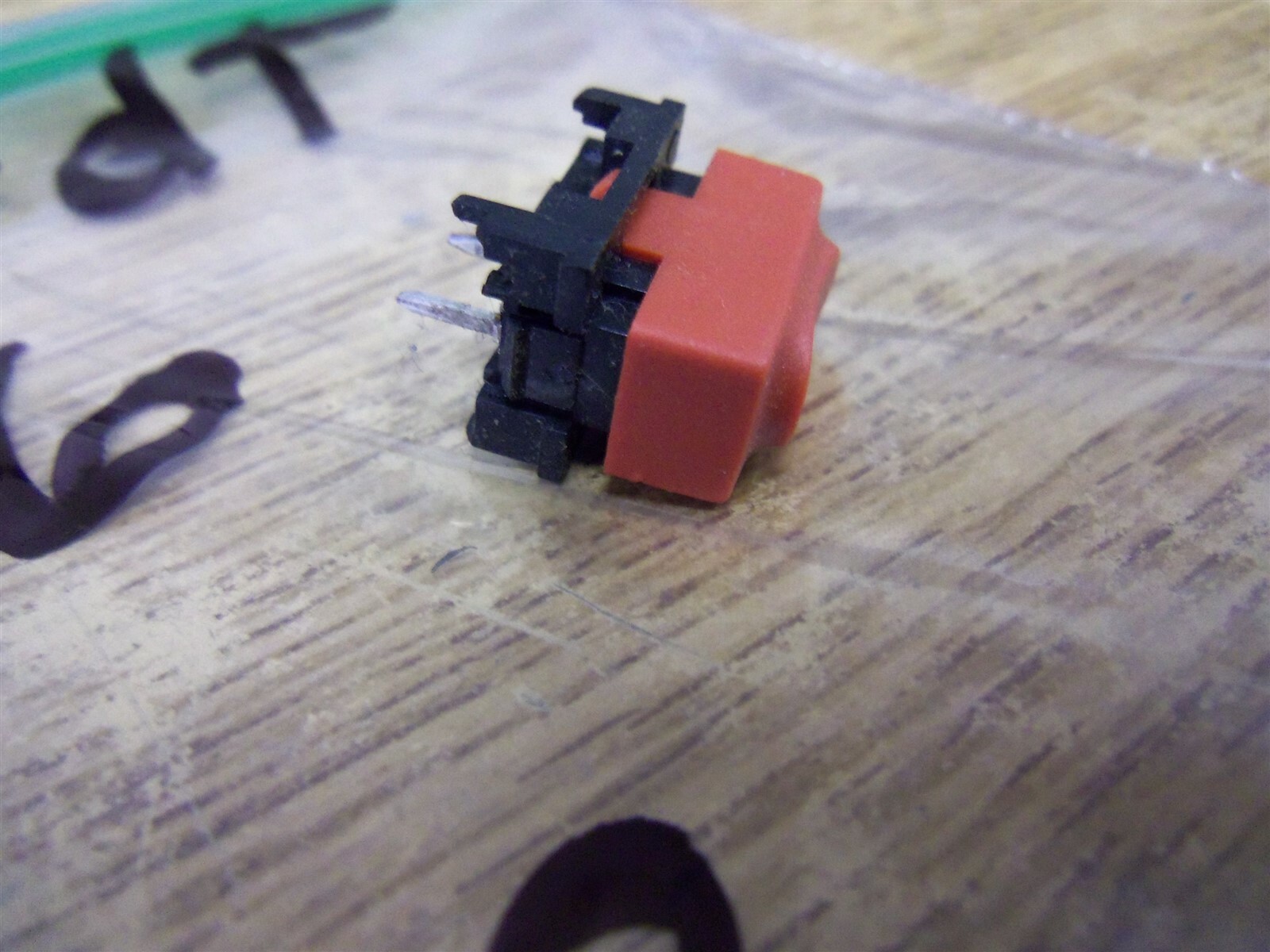 NEW Marquardt 6450.0006 SP-NO Red Key Cap Tactical Switch Thru Hole