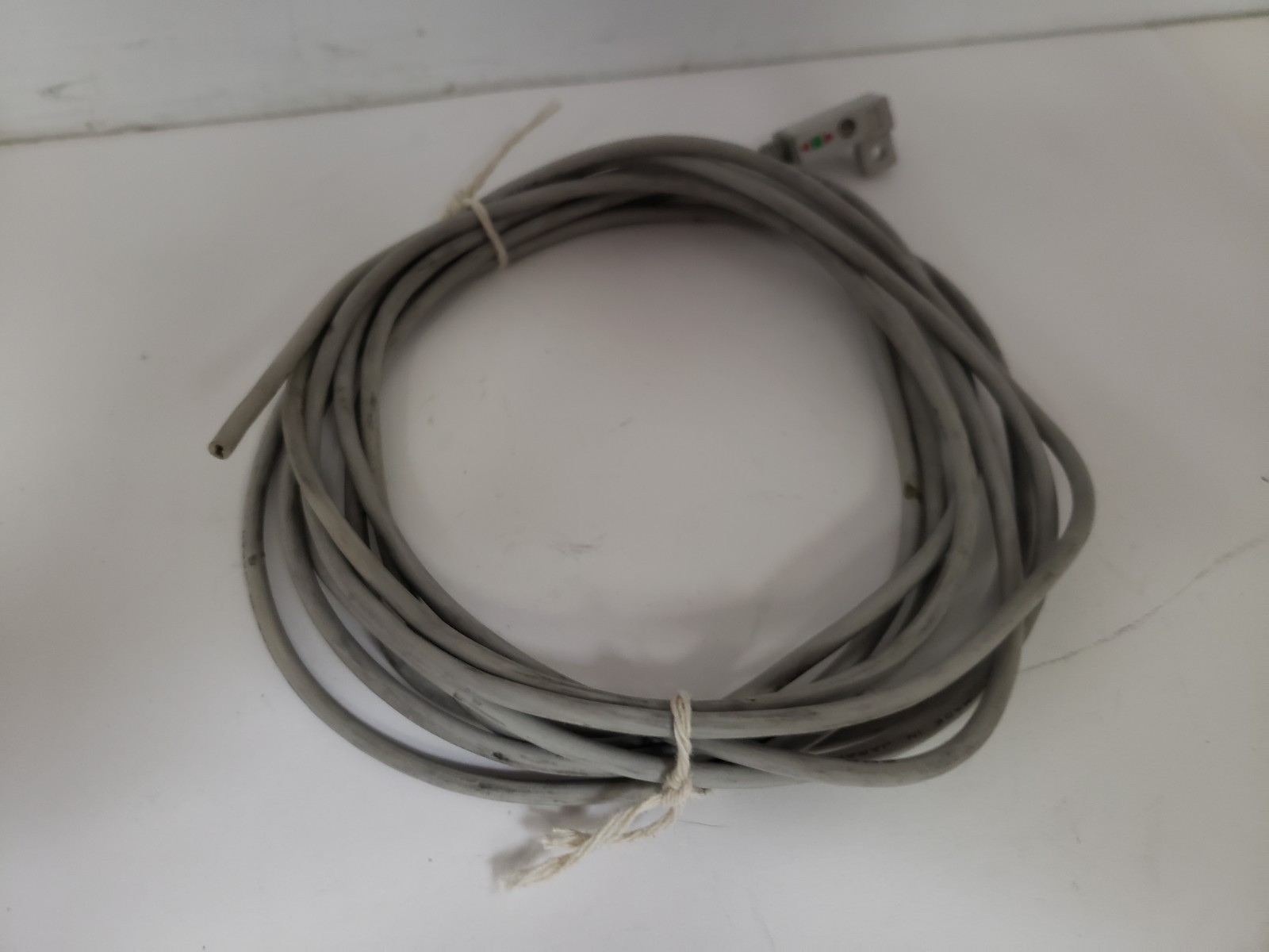 SMC D-F7BA AUTO SWITCH 12-24 VDC 1/2 METER CABLE 2 WIRE
