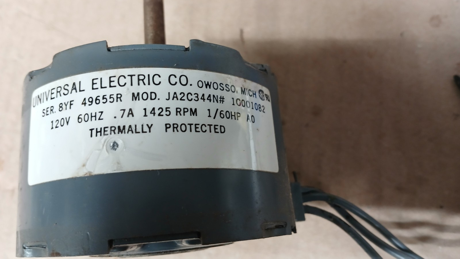 UNIVERSAL ELE. CO. 120v 60hz .7AMP 1424RPM 1/60 HP 5/16 dia shaft #GS-90