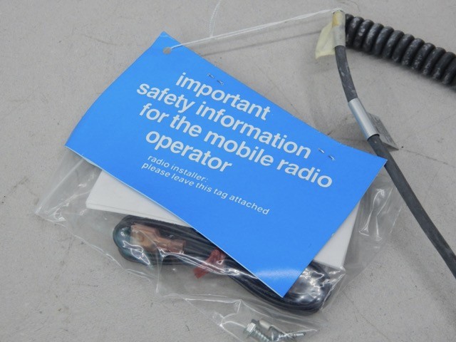 Motorola HMN1080A, Palm Microphone Mic, 6-Pin Connector, Two-Way Radio