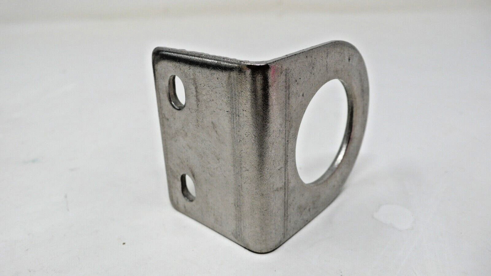 IFM EFECTOR U20303 ANGLE BRACKET