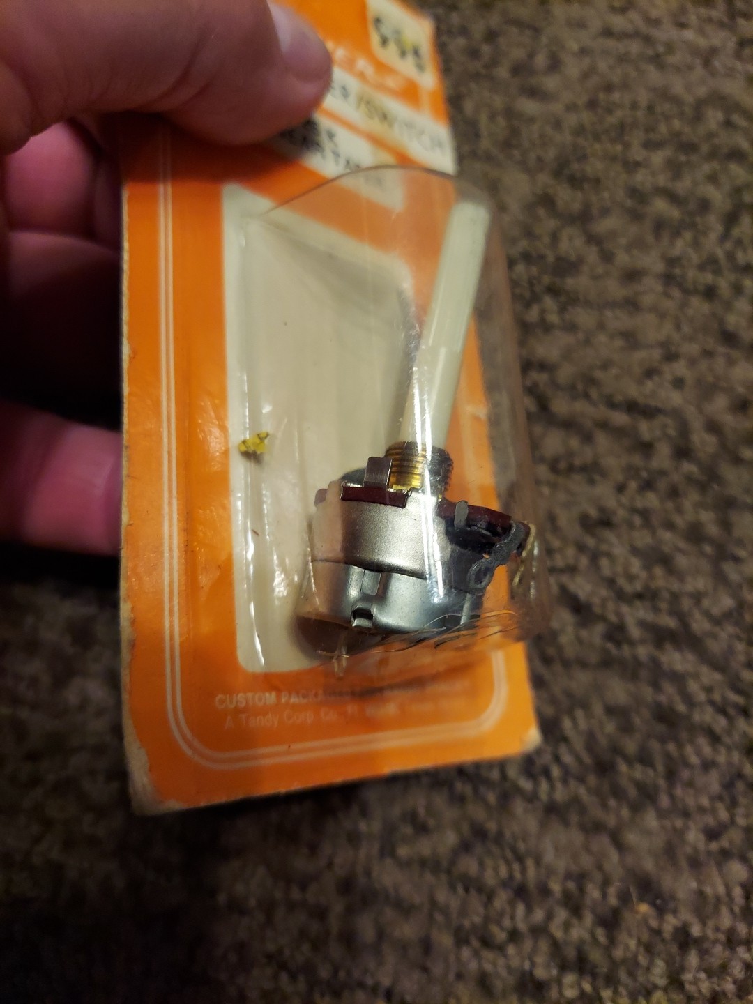 271-094 ARCHER 25 K LINEAR TAPER POTENTIOMETER/ SWITCH RADIO SHACK NOS