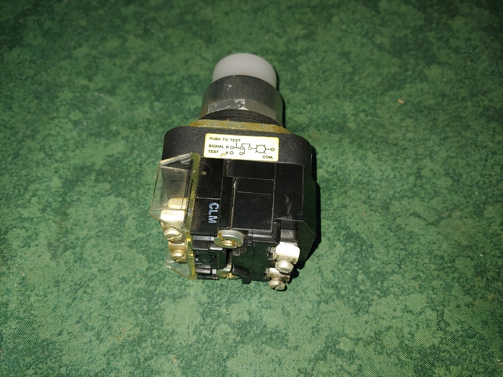 Allen-Bradley Cat# 800T-PT16 White Illuminated Push to Test Buttons (28454-A8)