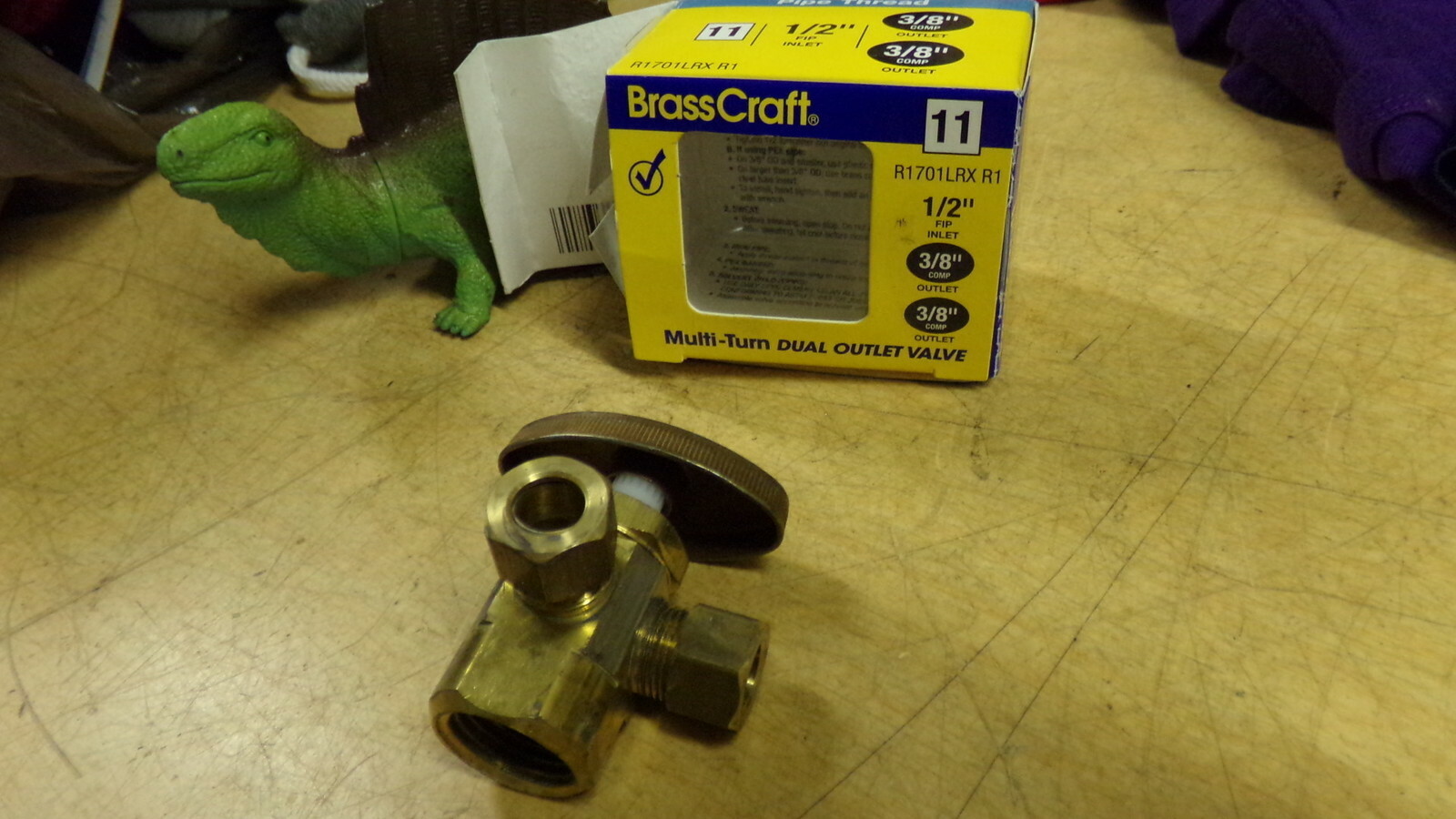 NEW Brasscraft R1701LRXR1 Shut-Off Valve Pipe Thread 1/2″ *FREE SHIPPING*