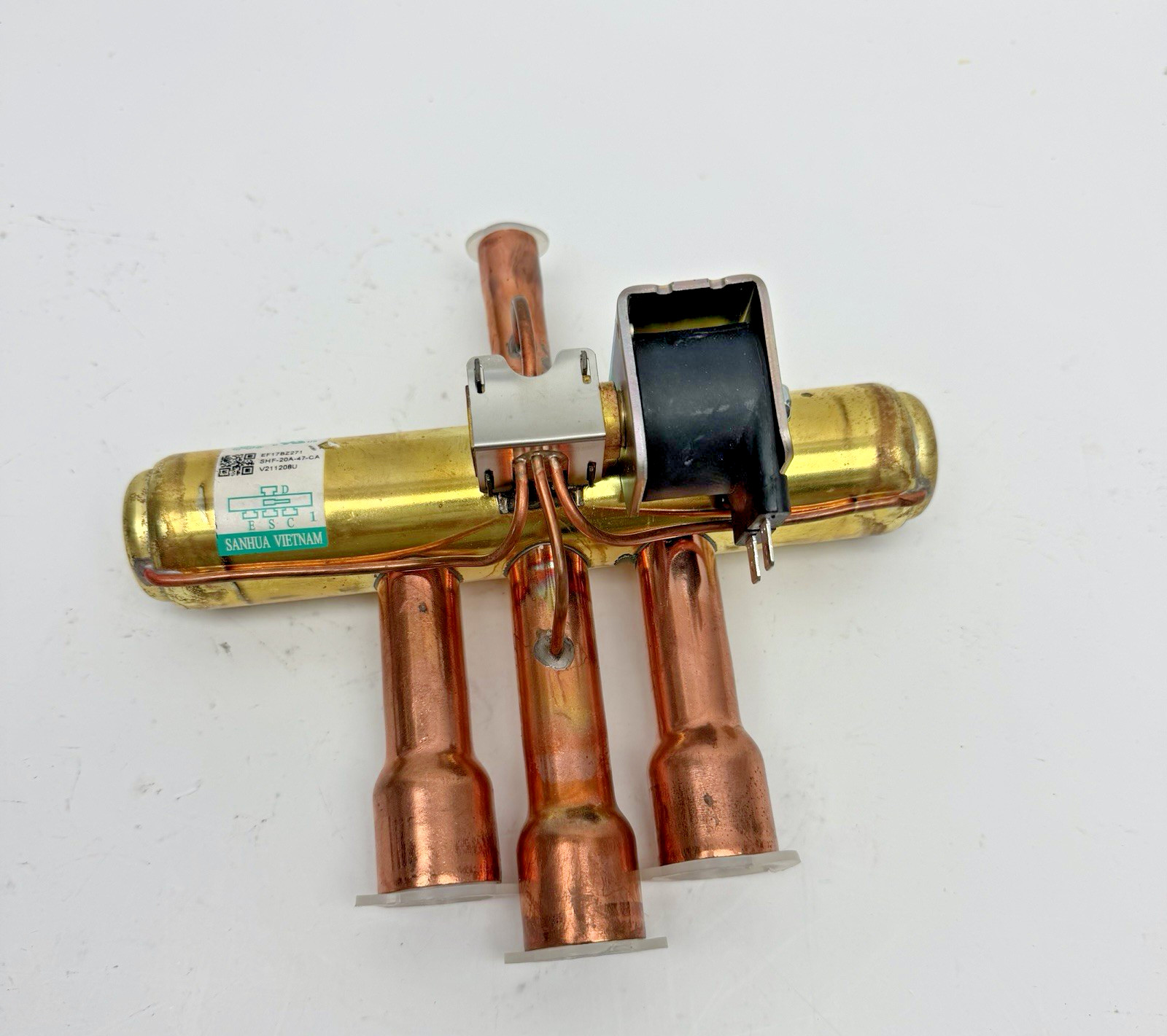 SHF-20A-47-CA FOUR WAY REVERSING VALVE