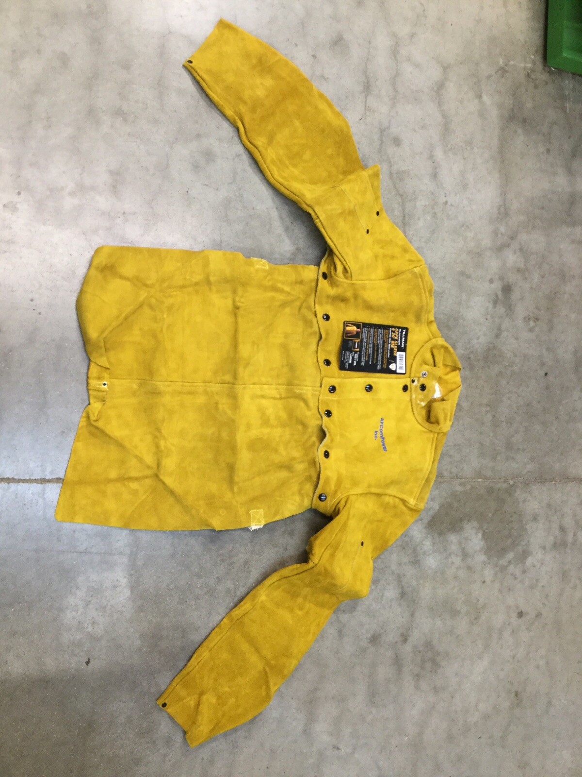 Tillman 3221-20L Large Split Cowhide Cape Sleeve & Bib 322120