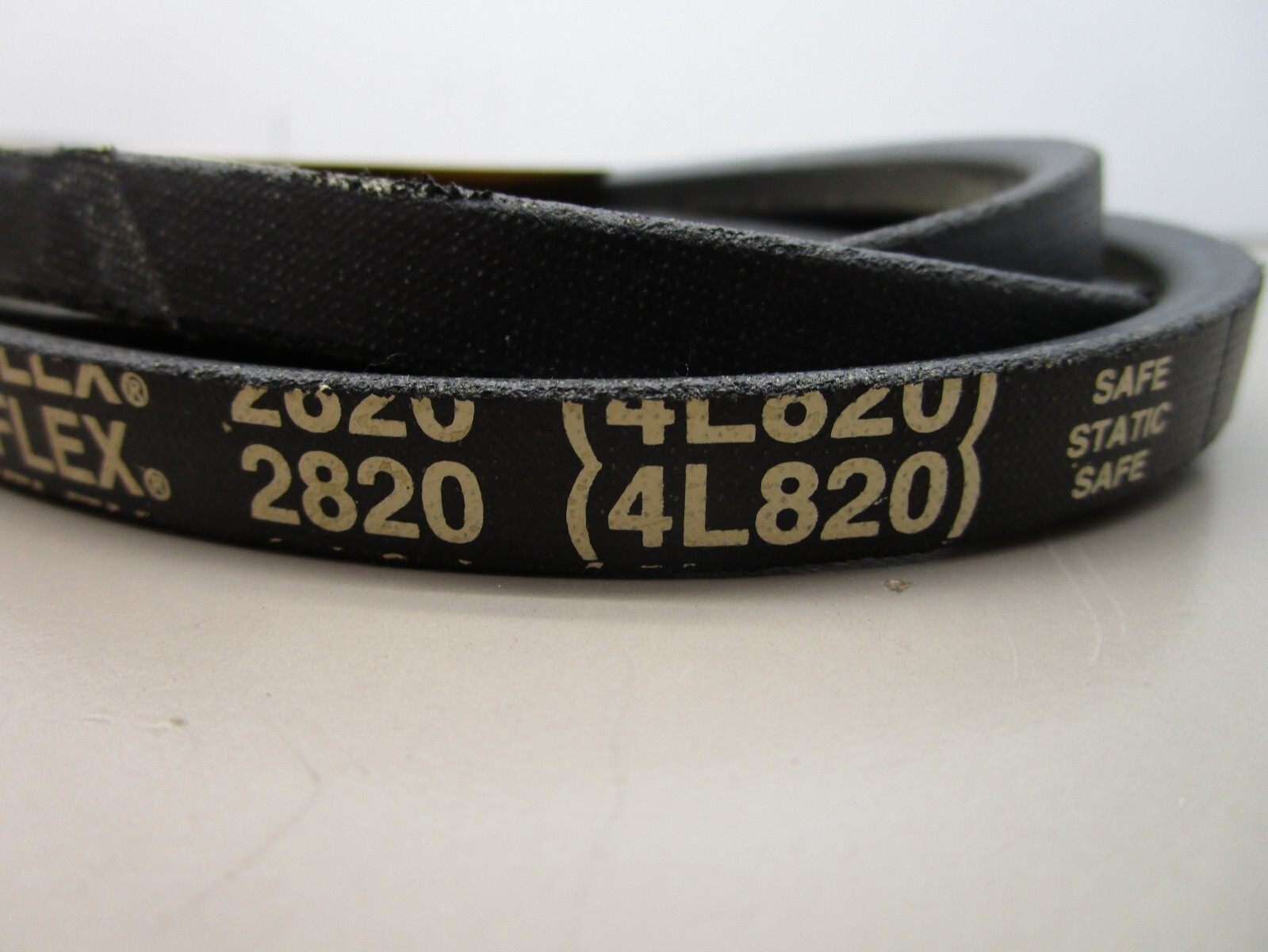 Gates Truflex 2820 4L820 V-Belt 1/2″ x 82″