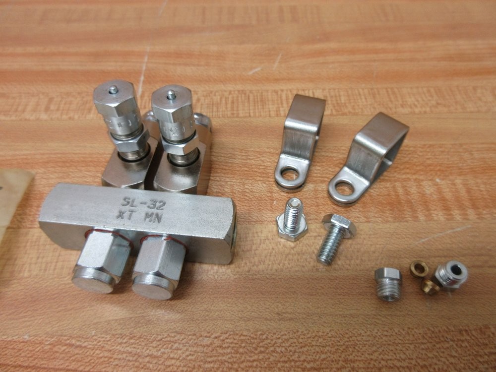 Lincoln Lubrication 83336 Centro-Matic Manifold Injector SL-32