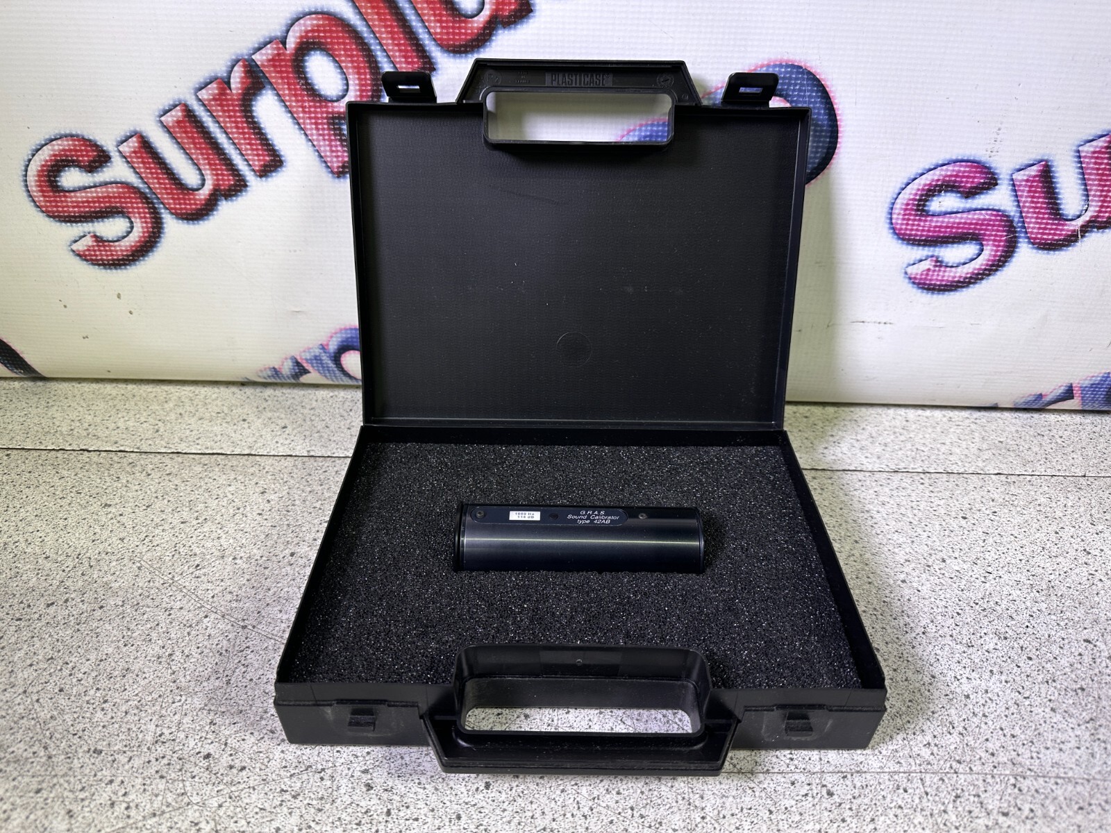 G.R.A.S. Sound & Vibration Sound Calibrator 42AB 114.0 dB 1000 Hz Class 1
