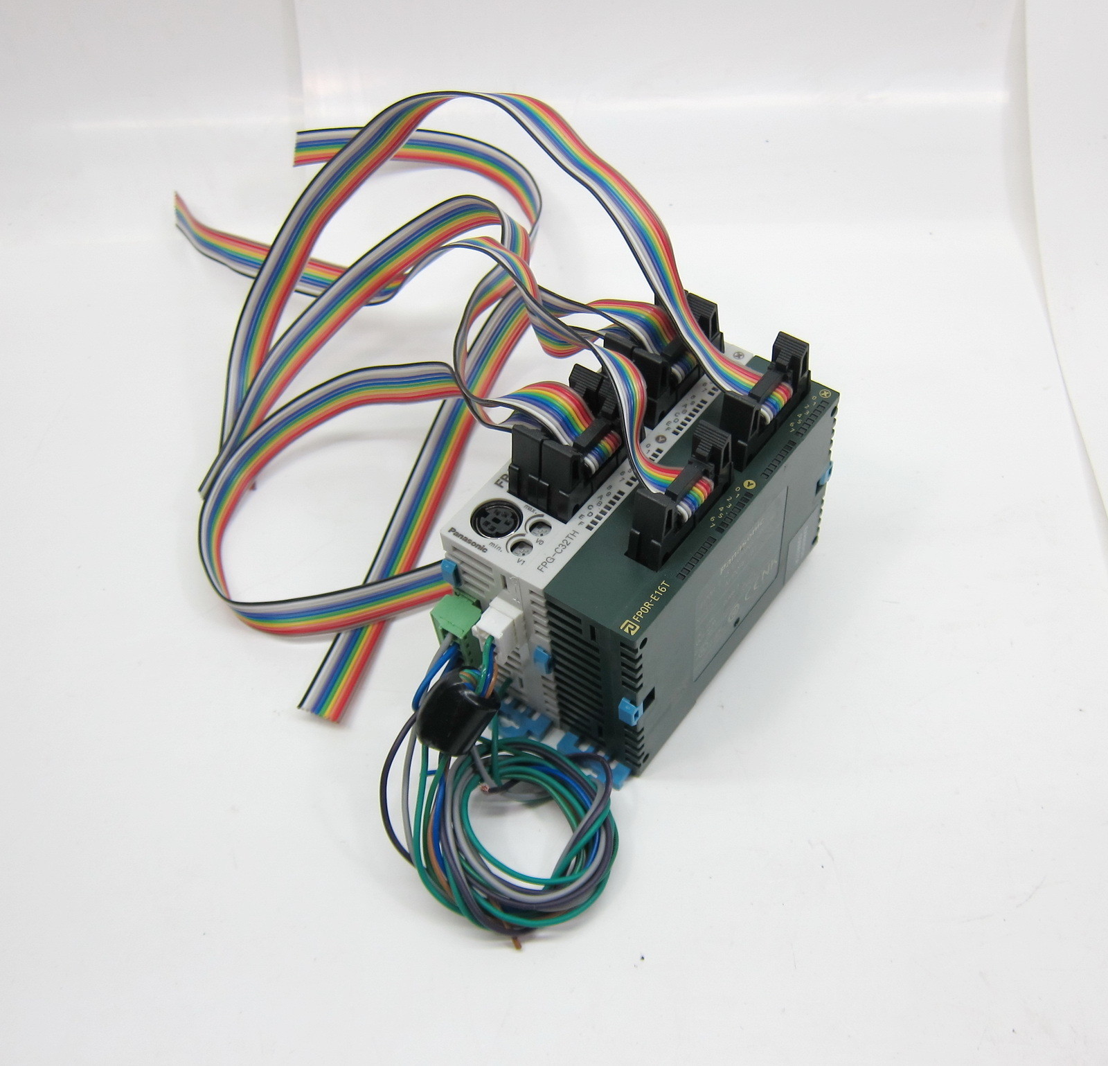 Panasonic AFPG2543H FPG-C32TH PLC + FP0R-E16T Expansion