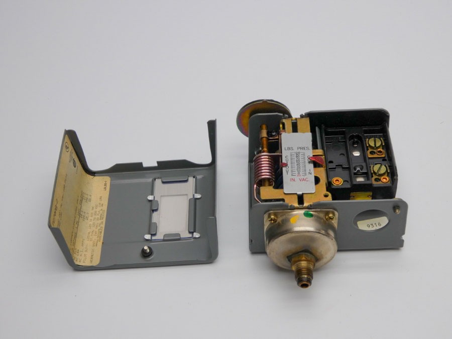 PENN P270AB-2 208/240V 100PSI UNMP