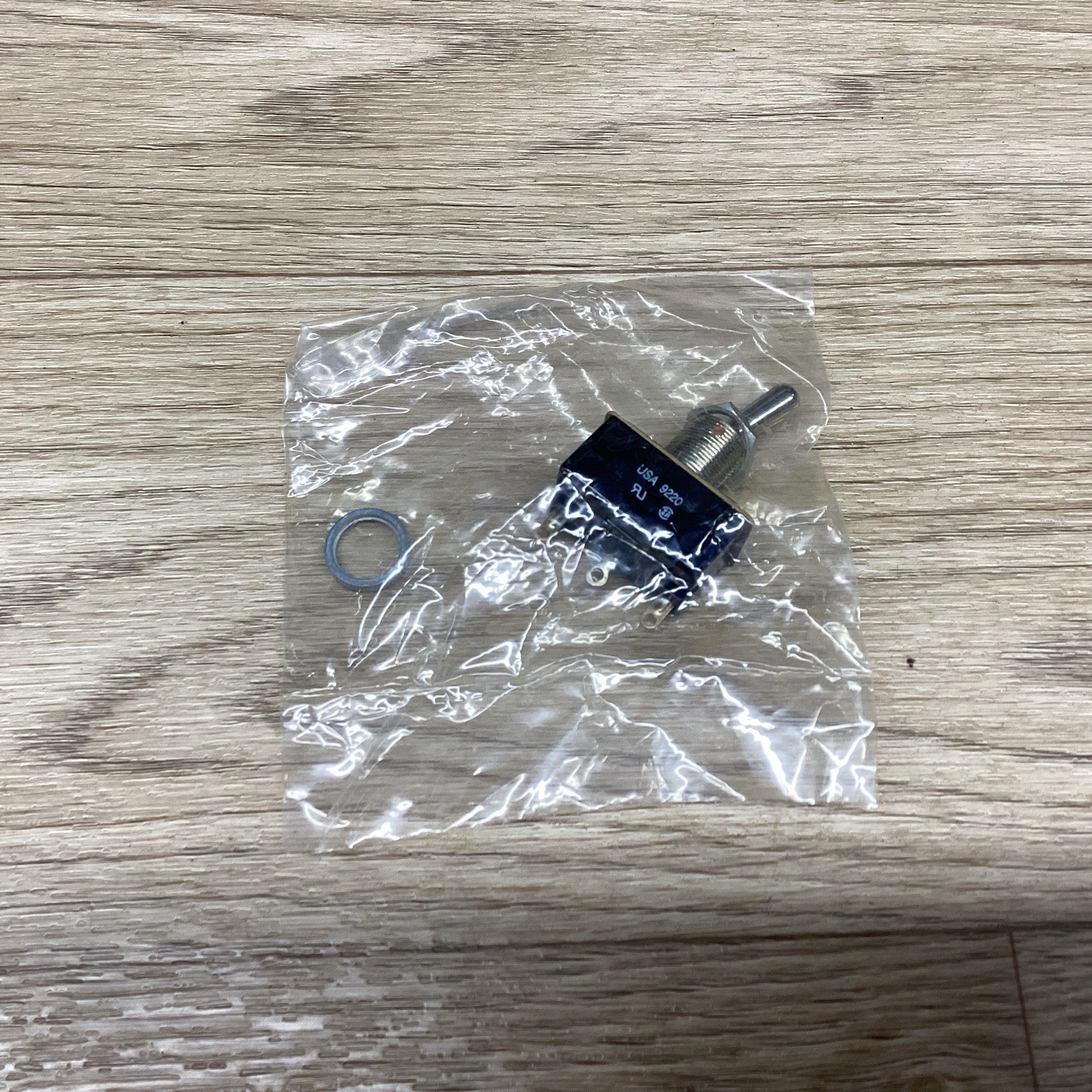 ARROW HART A-H 1A 250V 6A 125V ON OFF SWITCH 9220 #805PT145*CO