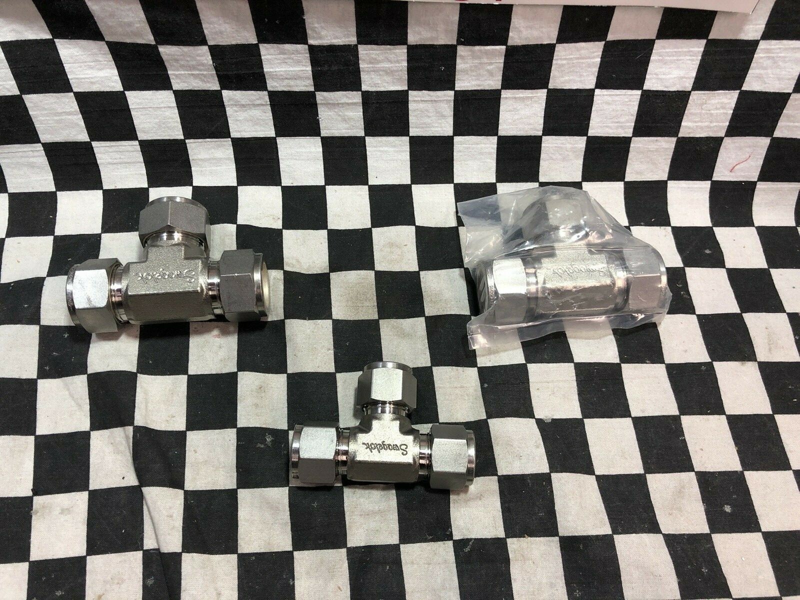 LOT OF 3 Swagelok Tee 1/2″ & 3/4″, SS-1210-3, SS-810-3, SHIPSAMEDAY #125Q4
